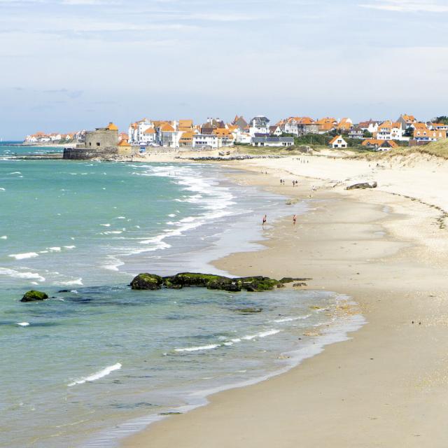 Ambleteuse le fort et la plage depuis des dunes © CRTC Hauts De France - Benoît Guilleux