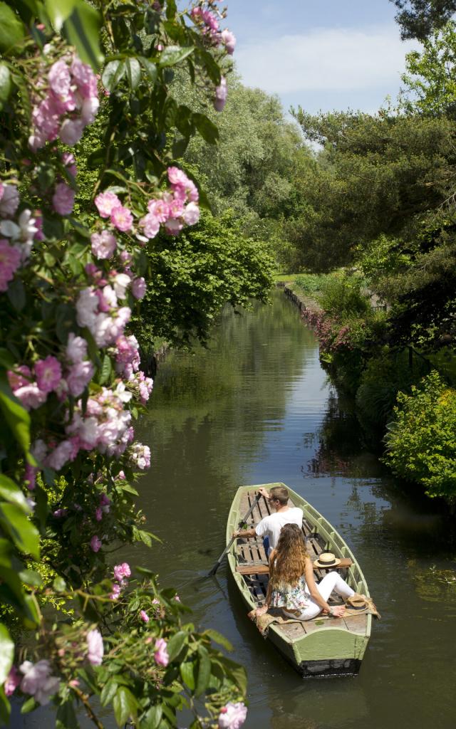 Amiens, balade en barque chambres hôtes comme une parenthèse © CRTC Hauts-de-France - Anne-Sophie Flament