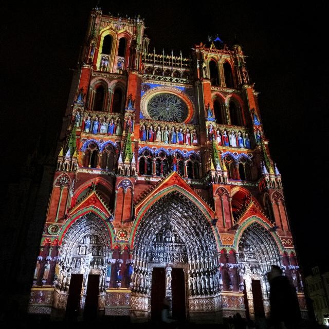 Amiens _ Cathédrale d'Amiens _ Spectacle Chroma © CRTC Hauts-de-France - Teddy Hennin