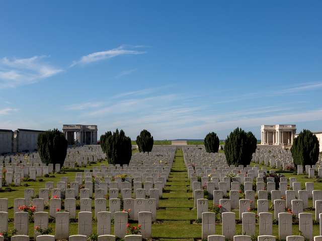 Cimetière du Dud Corner et mémorial britannique de Loos