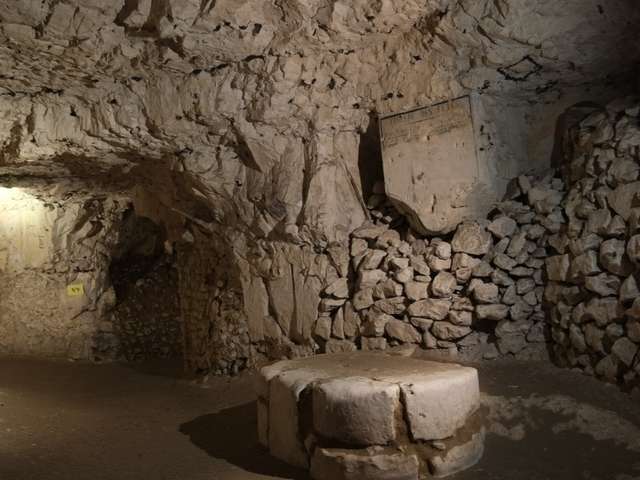 Cité Souterraine de Naours