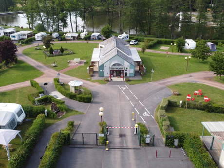 Camping municipal le Lac de Condé