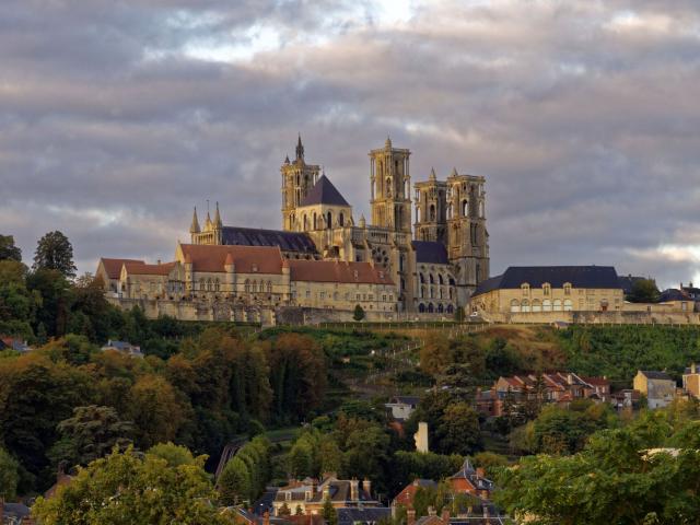 Laon_ Cathédrale Notre-Dame de style gothique © Hemis.fr - René Mattes