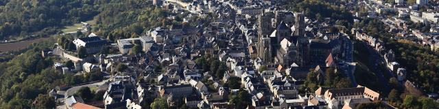 Laon _ Vue Aérienne © OT Pays de Laon - Société des 4 Vents