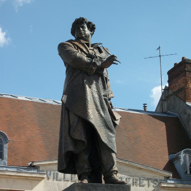 Villers-Cotterêts _ Statue Alexandre Dumas © OT Retz-en-Valois